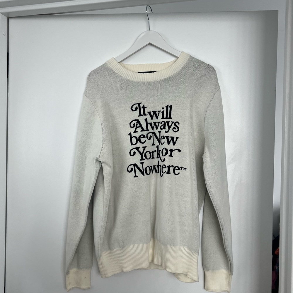 NYC Sweater - never worn with tags